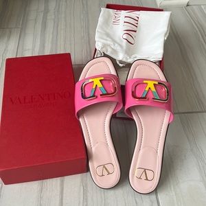 Valentino Garavani V logo sandals
